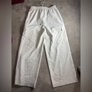 Athleta Promenade Cargo Pant Medium Ivory Wide Leg Drawstring Travel Pull On